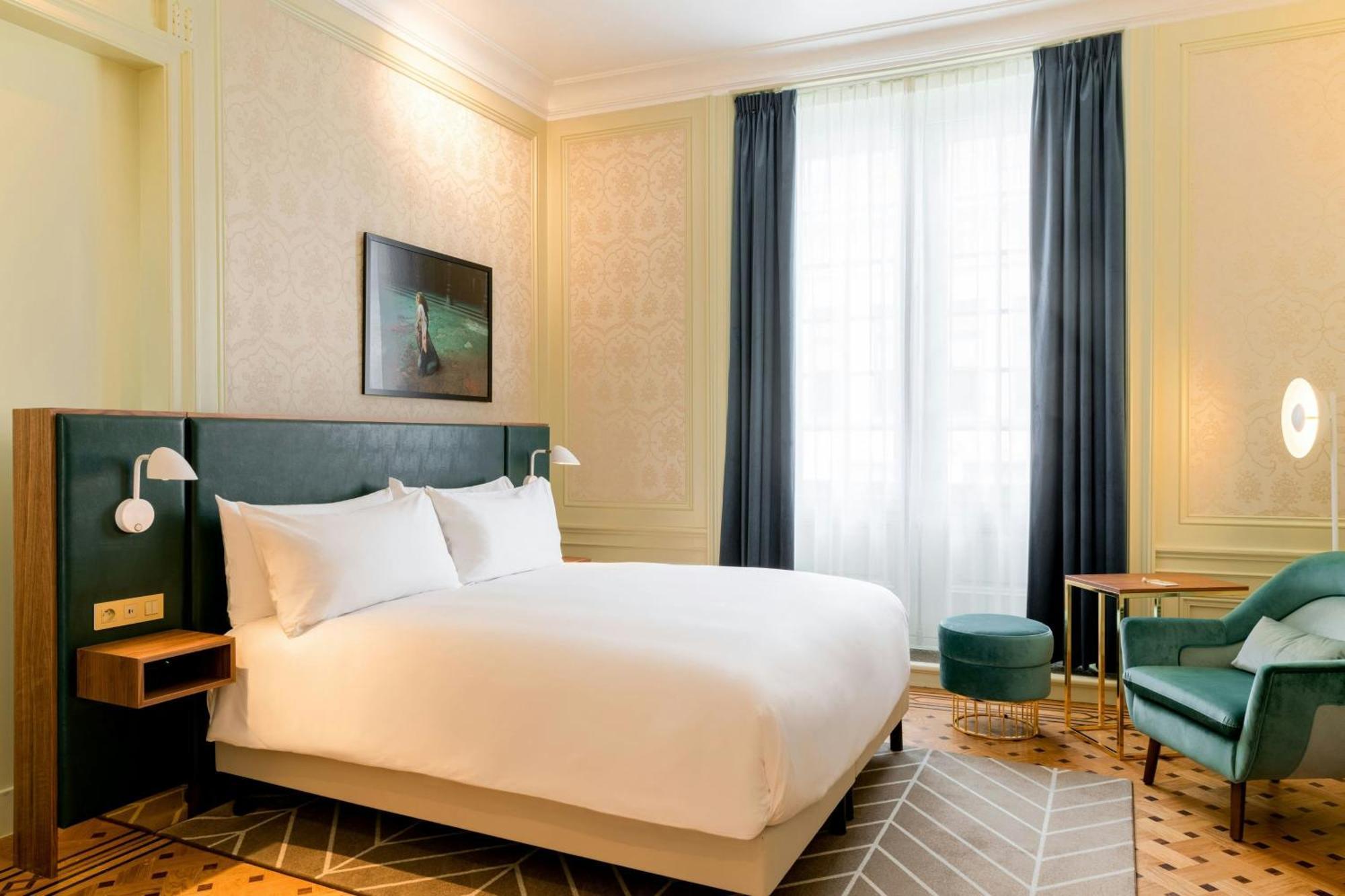 Sapphire House Antwerp, Autograph Collection By Marriott Hotell Exteriör bild A bedroom at the hotel