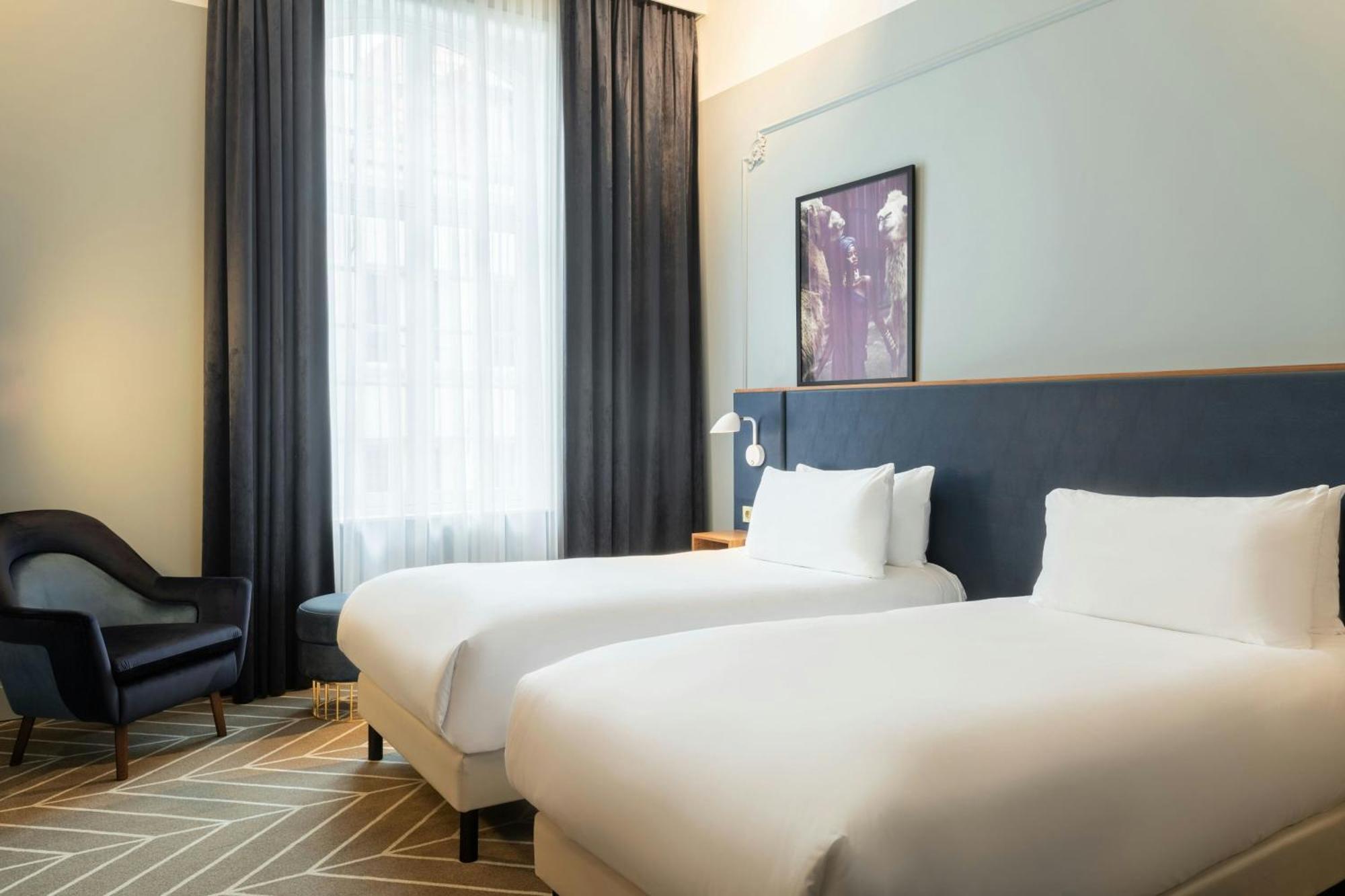 Sapphire House Antwerp, Autograph Collection By Marriott Hotell Exteriör bild A room at the hotel