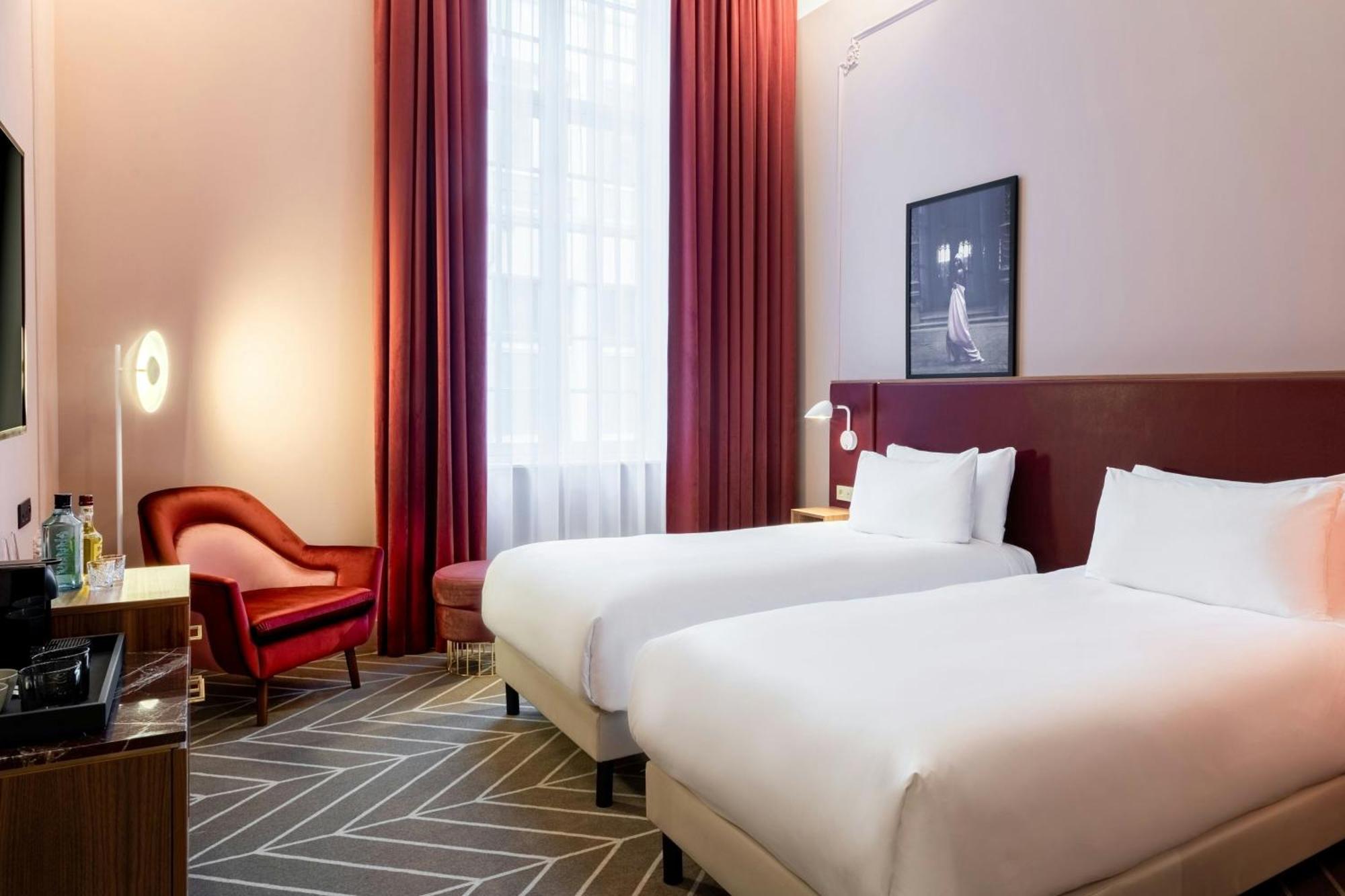 Sapphire House Antwerp, Autograph Collection By Marriott Hotell Exteriör bild A room at the hotel